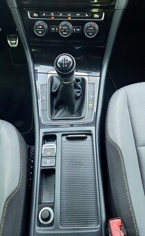 Predám  Volkswagen Golf Variant 1.6 TDI BMT 110k Comfortline - 11