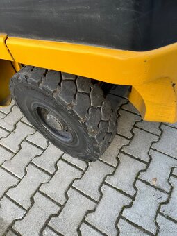 Vysokozdvižný vozík YALE GLP35VX - 11