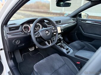 Škoda Superb combi sportline 2.0 tsi 4x4 DSG - 11