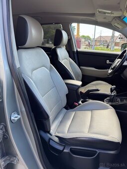 KIA Carens 1.7 CRDI - 11