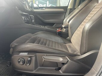 VW Passat 2.0Tdi sedan Top Stav - 11