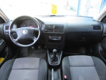 VW Golf variant - 11