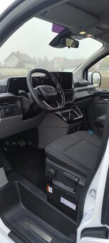 Ford transit TOURNEO. 2.0 diesel LONG - 11
