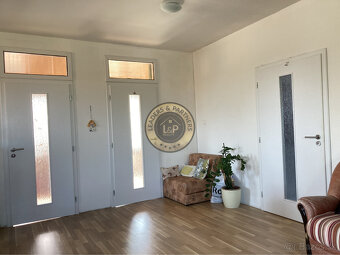 PREDAJ rodinný dom Bezenye - 11