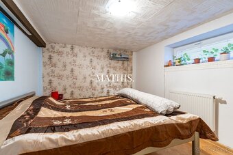 Na predaj priestranný rodinný dom s 3 podlažiami, krásnou zá - 11