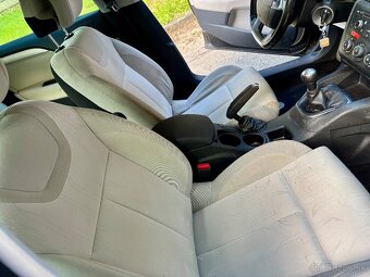 Citroën C4 1.4 VTi - 11