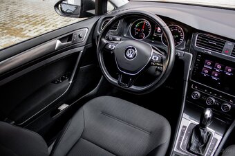 Volkswagen Golf e - 11