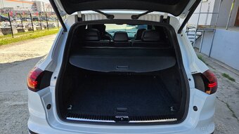 Porsche Cayenne Diesel Platinum Edition II FL - 11