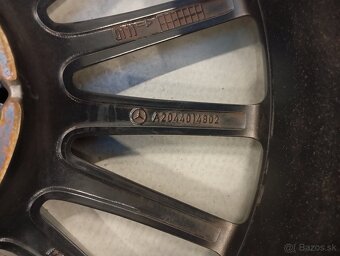 Mercedes AMG R19 - 11