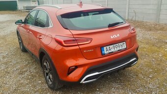 2025 KIA XCEED 1,5 T-Gdi, 103kW, najazdené 3200km - 11