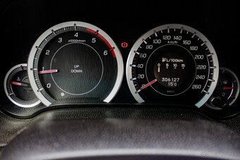 Honda Accord 2.2 i-DTEC Elegance - 11