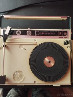 Gramo rádio sanyo - 11