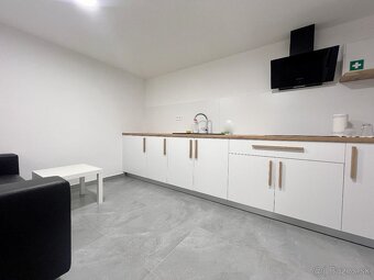 PRENÁJOM priestor 17m2 V. Bielice -Partizánske - 11