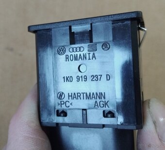 spínače, vypínače Octavia 2 - 11