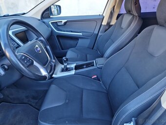 Predám Volvo XC60 2.4D AWD 120 KW manuál-6 r.v.2011 - 11
