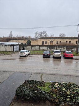 Predám 3 iz. byt na ul. Priateľstva v Komárne - 11