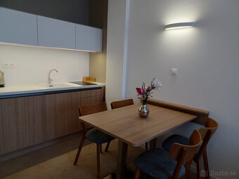 NA PREDAJ: MODERNÝ APARTMÁN HREBIENOK REZORT STARÝ SMOKOVEC - 11