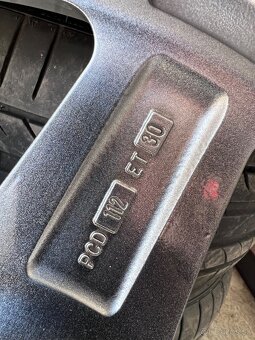 5x112 8.5j et30 r20 255/30r20 - 11