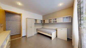 NA PREDAJ VEĽKÝ RODINNÝ DOM SENICA - 11