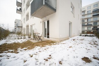 KNM - KAMENCE NOVOSTAVBA GARSONKA S PREDZAHRADKOU - 11