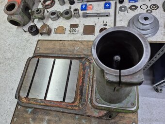 Vŕtačka jihokov hustopeče V-16 - 11