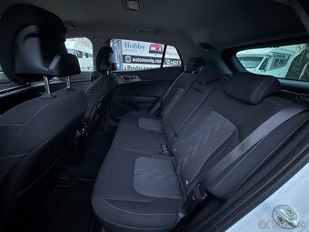 Kia Sportage 1.6 T-GDi MHEV Gold - 11