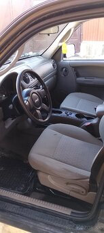 Jeep Cherokee 2.8 CRD - 11