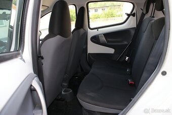 Toyota Aygo 1.0 benzín 95000km - 11