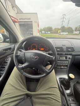 Toyota Avensis D4d - 11