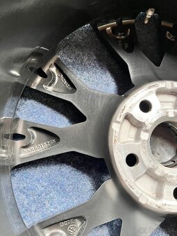 5x112 R17 VW Tiguan / Tulsa - originál Alu + šrouby - 11