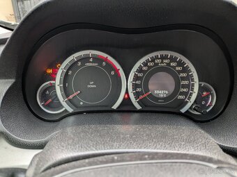 Honda Accord  8 g , 2.2 I-DTEC TOP Executive - 11