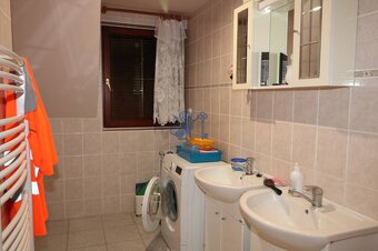 ZNÍŽENÁ cena-viacgeneračný  rodinný dom v Borinke - 11