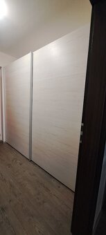 ZARIADENÝ 1 IZBOVÝ BYT - MUŠKÁT - 11