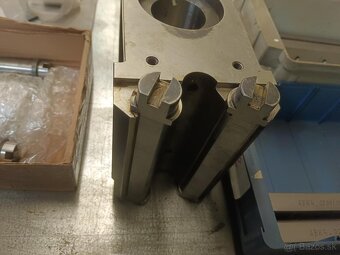 Ohýbačka plechů EHRT CNC BENDER EB-30 (7529) - 11