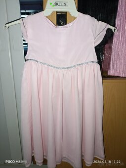 Šaty 122/128 a sukničky 116/122 - 11