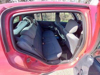 Renault Clio 1.5 DCI - 11