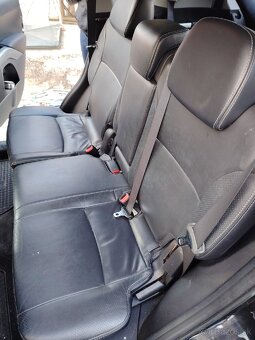Peugeot 4007 - 11