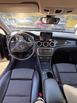 Mercedes Benz CLA 200d Shooting brake - 11