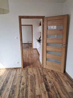 na PREDAJ 3-izb. byt s loggiou v centre Šamorína. - 11