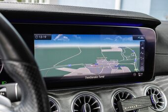 Mercedes-Benz CLS 300 d A/T - 11