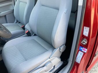 VOLKSWAGEN CADDY MAXI 2,0TDi 7míst - 11