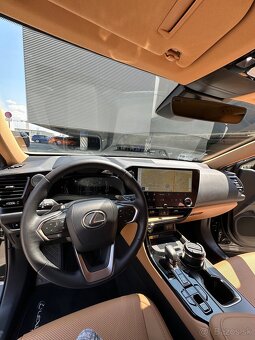 Lexus NX 2.5 Hybrid AWD Executive - 11