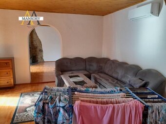 Na predaj väčší rodinný dom/chalupa na pozemku 2591 m2 v obc - 11