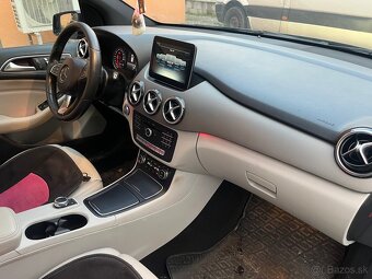 MERCEDES-BENZ B 180 - 11