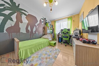 PLUS REALITY| Trojizbový byt s loggiou v DS na predaj - 11