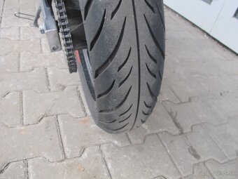 Aprilia Tuono 125 - 11