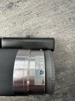 Sony A6000 + (16–50mm a 55–210mm), púzdro LowePro - 11