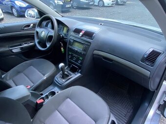 Škoda Octavia 2.0 TDI 103kW 4x4 tažné klima 2007 ČR STK 4/27 - 11