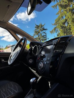 KIA Venga 1.6 CVVT Automat – pano strecha, výborný stav - 11