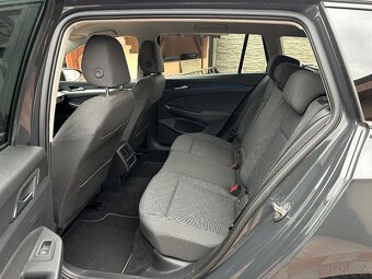 VW Golf VIII Variant 2.0 TDI 85kw DSG 99173KM - 11